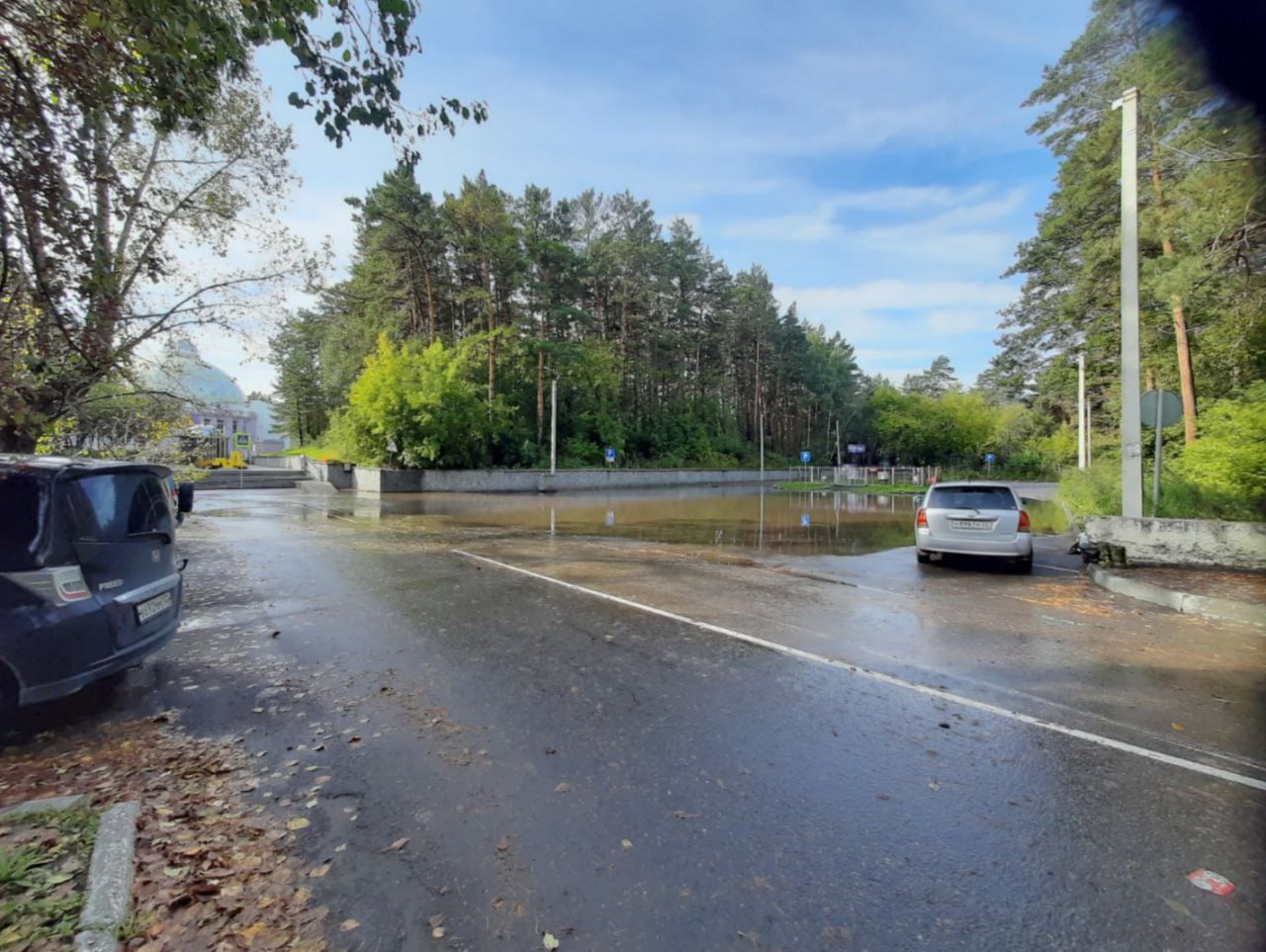 Жители квартала АБ жалуются, что из-за дождей они «отрезаны от города»