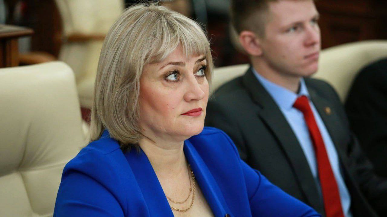 В Алтайском крае возбуждено уголовное дело о мошенничестве против депутата АКЗС и ее помощника