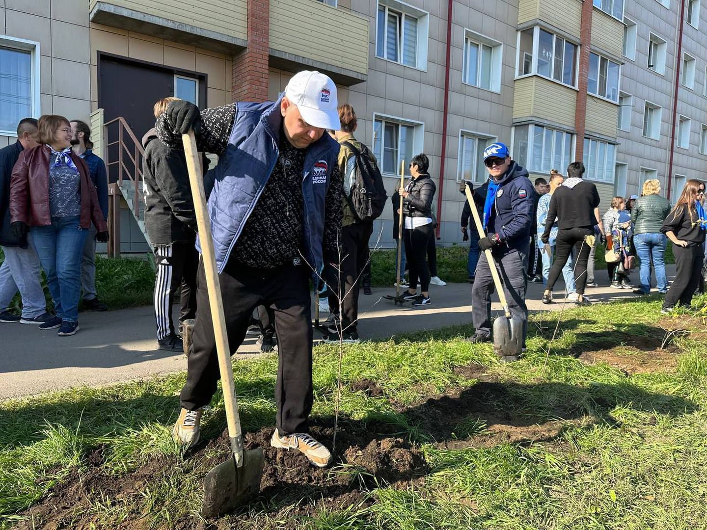 Праздничные акции в Бийске в честь дня рождения президента страны |  Последние новости Бийска и Алтайского края