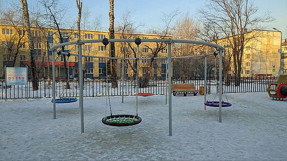 Бесконечный круг: проблемы с детской площадкой в парке за ГДК