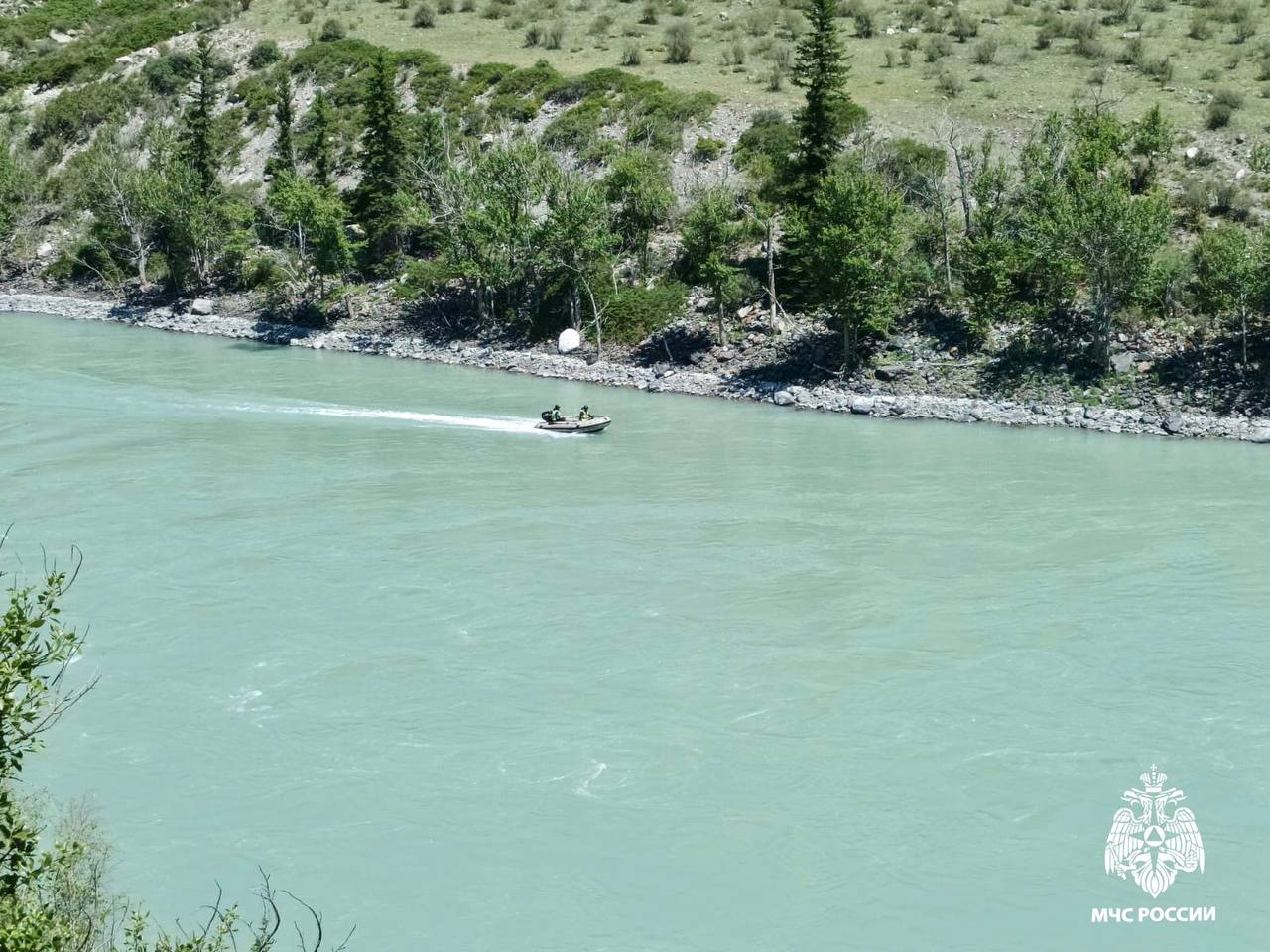 9 июля в Онгудайском районе жителей Бийска, мужчину и женщину, унесло течением в Катунь