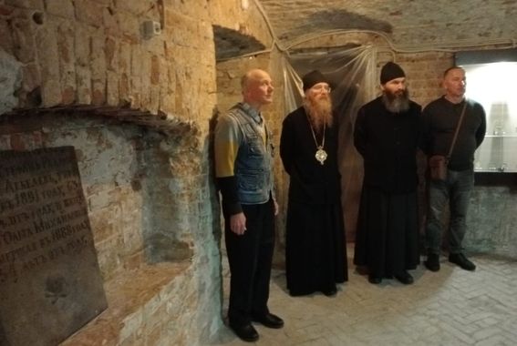 Известные личности побывали в бийском Музее истории Алтайской духовной миссии