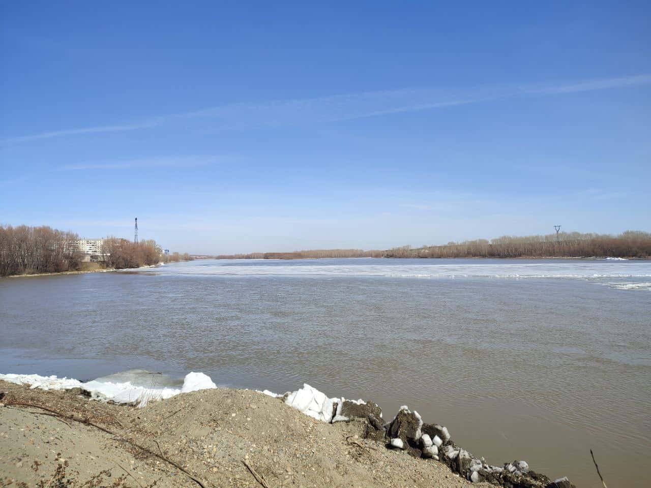 Спасатели сообщили об угрозе сильного паводка в Алтайском крае