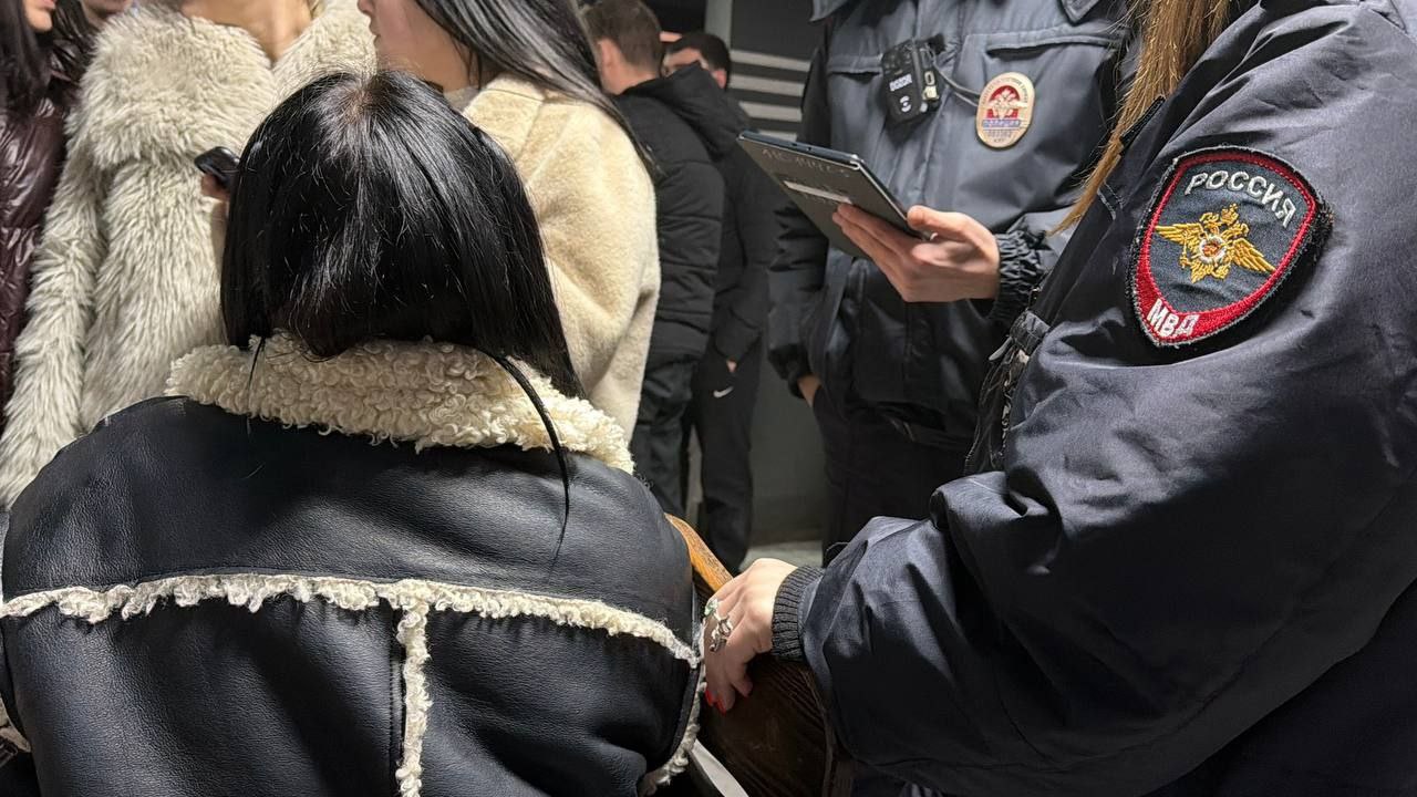 Ночной контроль: 11 подростков обнаружены в барах Бийска, родители привлечены к ответственности