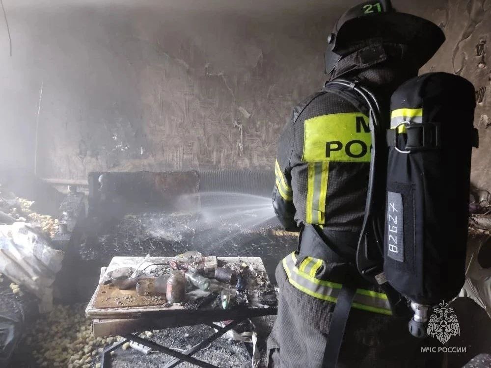 Один человек пострадал при пожаре в частном доме Бийска