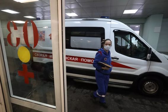 Драматическая история: в Бийске девочка разыграла родителей и попала в больницу с отравлением