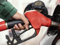 Бийск снова лидирует по ценам на бензин в крае