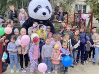 Праздник для детей и взрослых: на Социалистической, 116 торжественно открыли игровую зону