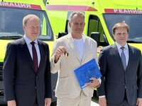 Бийск пополнился тремя новыми каретами скорой помощи