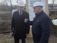 Строительство школы №31 в Бийске: губернатор оценил ход работ