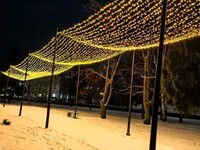 В сквере Гаркавого завершен монтаж светового потолка