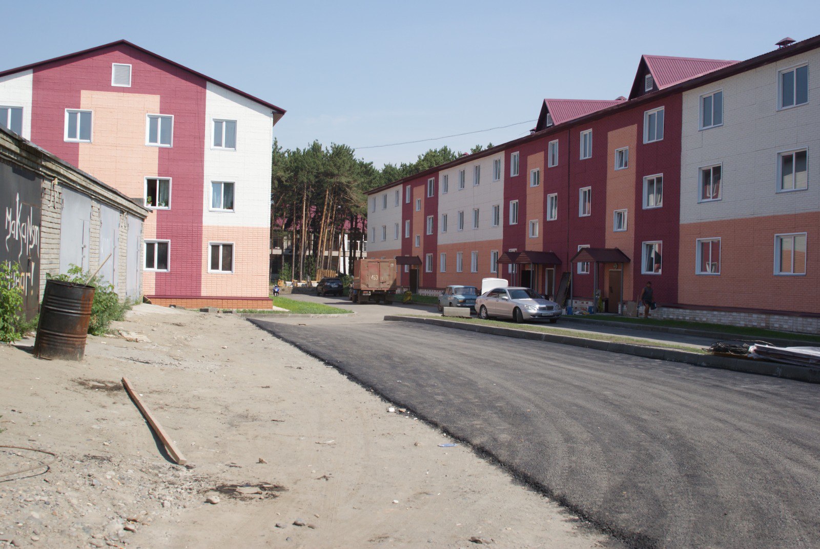 Госэкспертиза одобрила демонтаж скандальных "трех поросят" на Спекова в Бийске